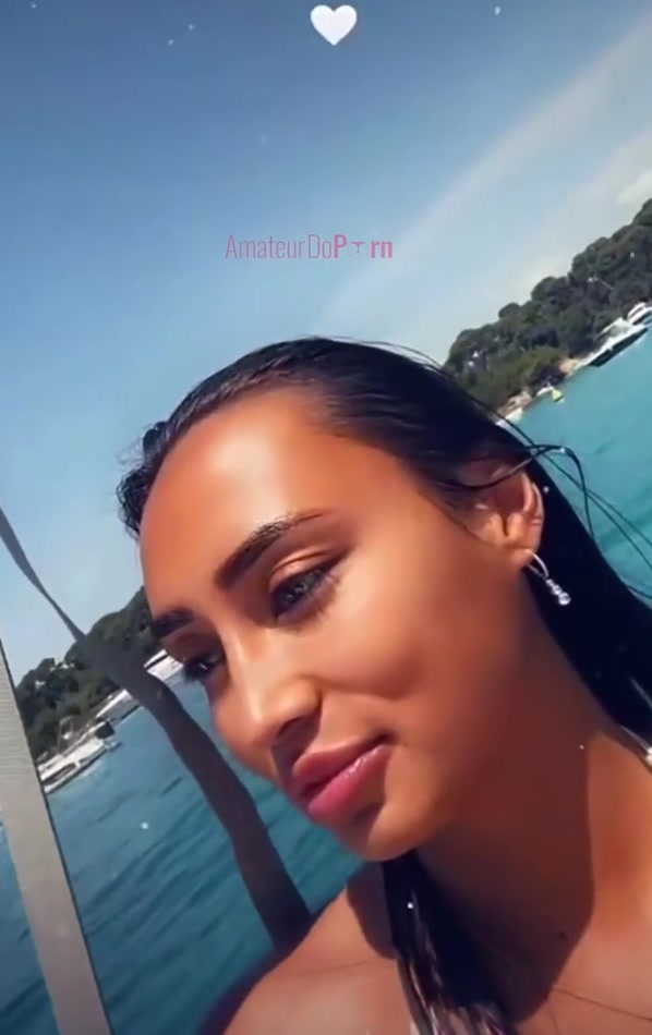 commesite.site leak astrid nelsia Pretending to give a blowjob