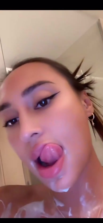 commesite.site leak astrid nelsia Puts Cream on her Naked Tits