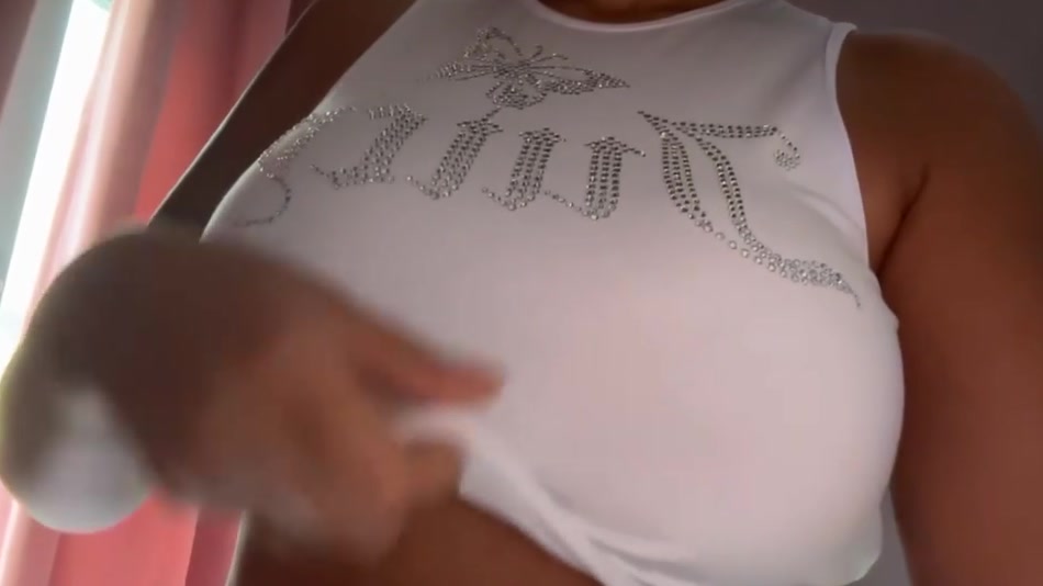commesite.site leak ruby nikara shows her boobs